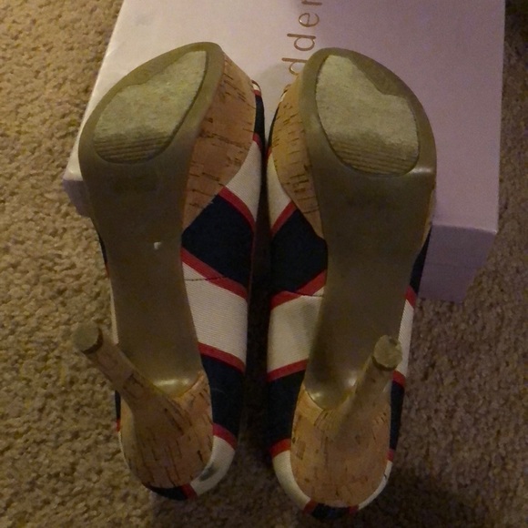 Guess brand cork heel red white and navy blue - Picture 3 of 4